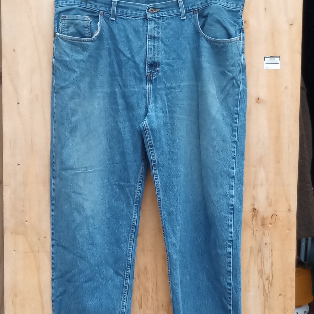 Wrangler Relaxed Fit Blue Jeans